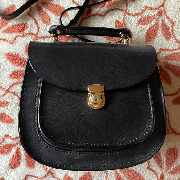 Sundance Handbags - NWOT $129 Sundance Black Leather Leni Crossbody Bag